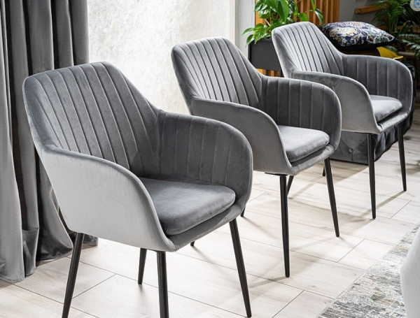 Stalas CORTEZ + Kėdės WENUS VELVET